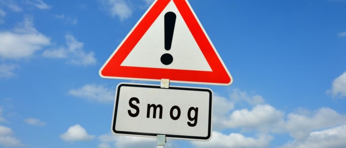 plakat uwaga smog